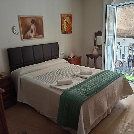 Appartement La Casa Del Rio à Setenil De Las Bodegas Extérieur photo