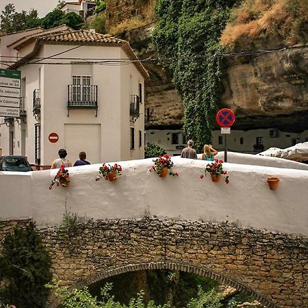 Appartement La Casa Del Rio à Setenil De Las Bodegas Extérieur photo