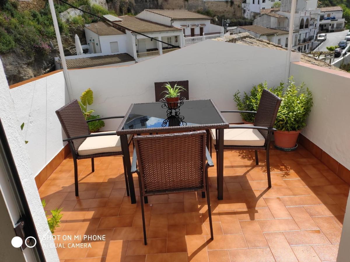Appartement La Casa Del Rio à Setenil De Las Bodegas Extérieur photo
