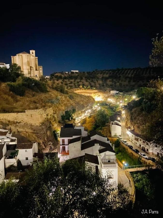Appartement La Casa Del Rio à Setenil De Las Bodegas Extérieur photo
