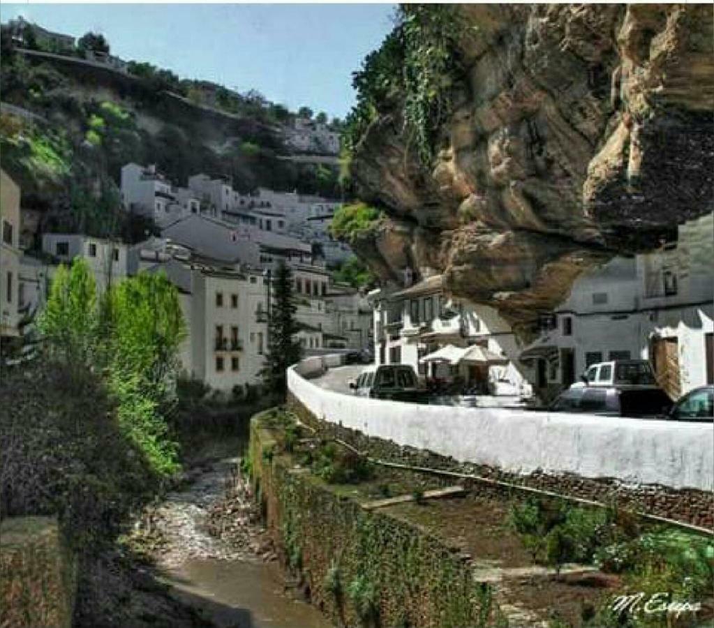Appartement La Casa Del Rio à Setenil De Las Bodegas Extérieur photo